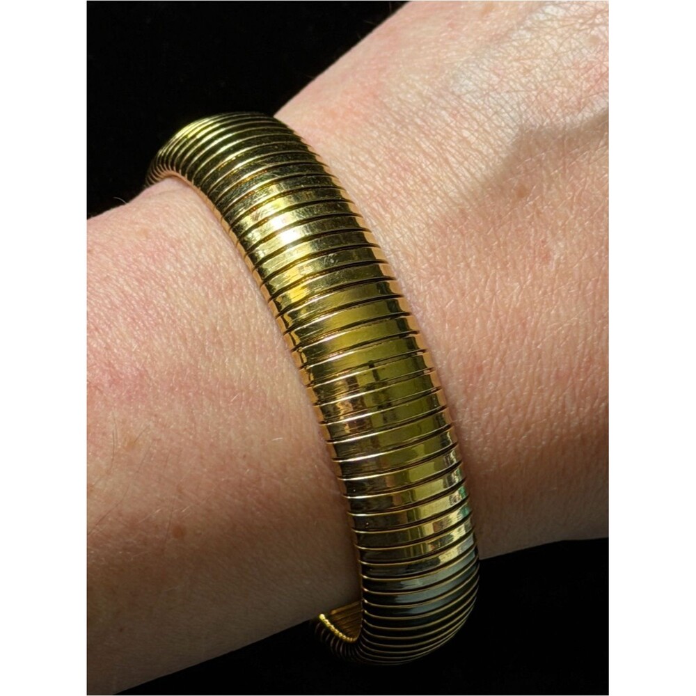 Vintage Avon Gold Tone Omega Style Tubogas Stretch Bracelet Cobra Chain 70s 80s